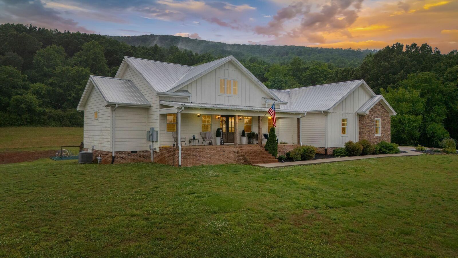 Property Photo: 6866 Daus Mountain Road TN 37397