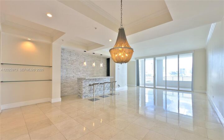 Property Photo:  848 Brickell Key Dr 306  FL 33131 