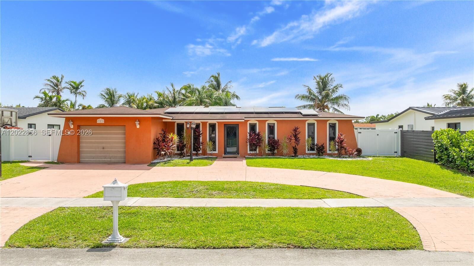 Property Photo:  321 NW 96th Ave  FL 33024 