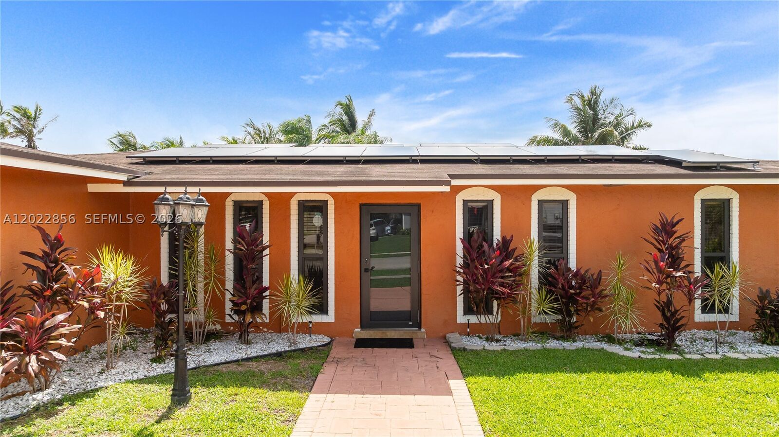 Property Photo:  321 NW 96th Ave  FL 33024 