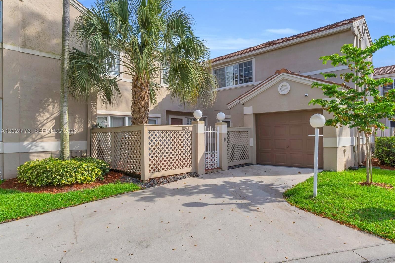 Property Photo: 11022 Chandler Dr FL 33026