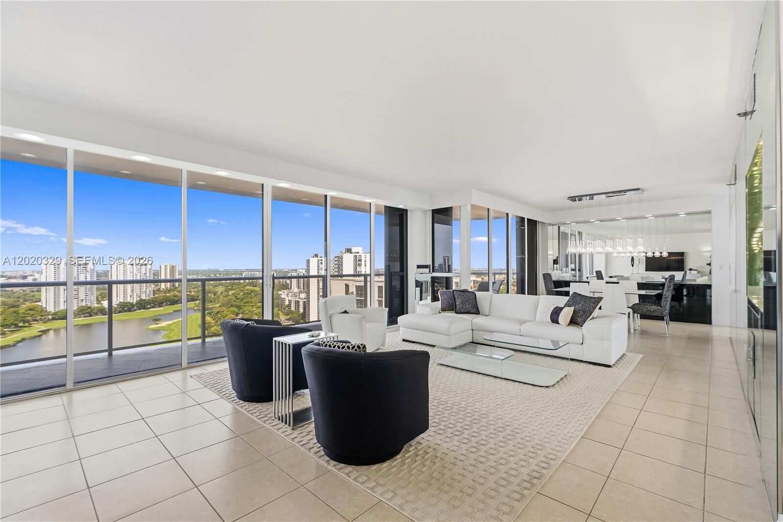 Property Photo:  20281 E Country Club Dr 2101  FL 33180 