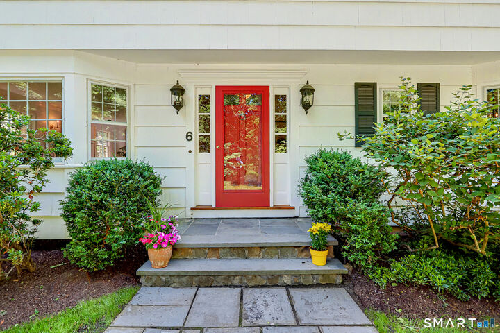 Property Photo:  6 Adams Way  CT 06883 