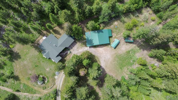 Property Photo: 2015 Thoni Rd WA 99101