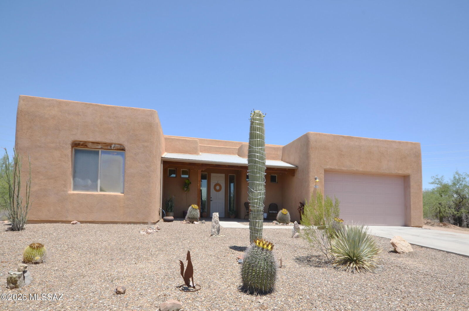 Property Photo: 7858 W Wolf Spider Place AZ 85735