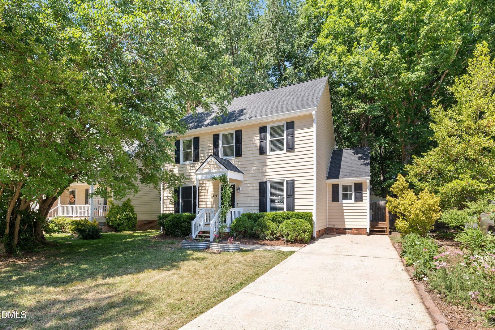Property Photo: 4713 Draper Road NC 27616