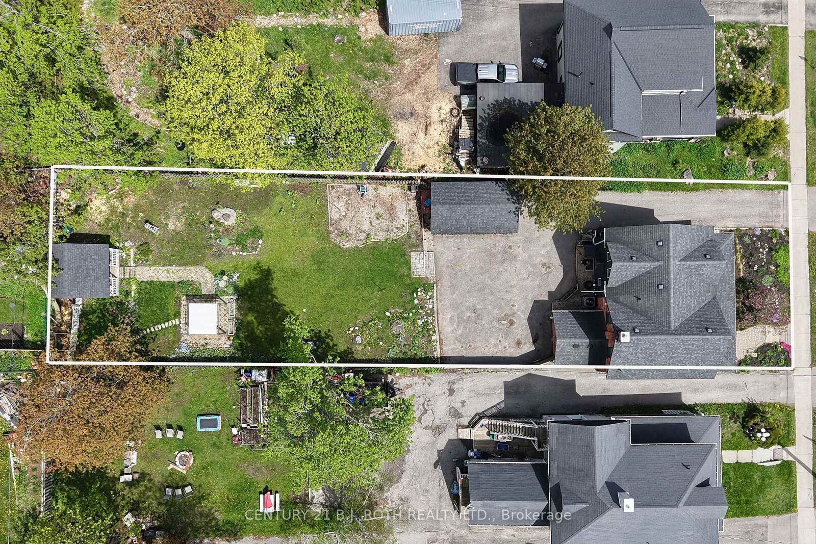 Property Photo: 80 Coldwater Road W ON L3V 3L4