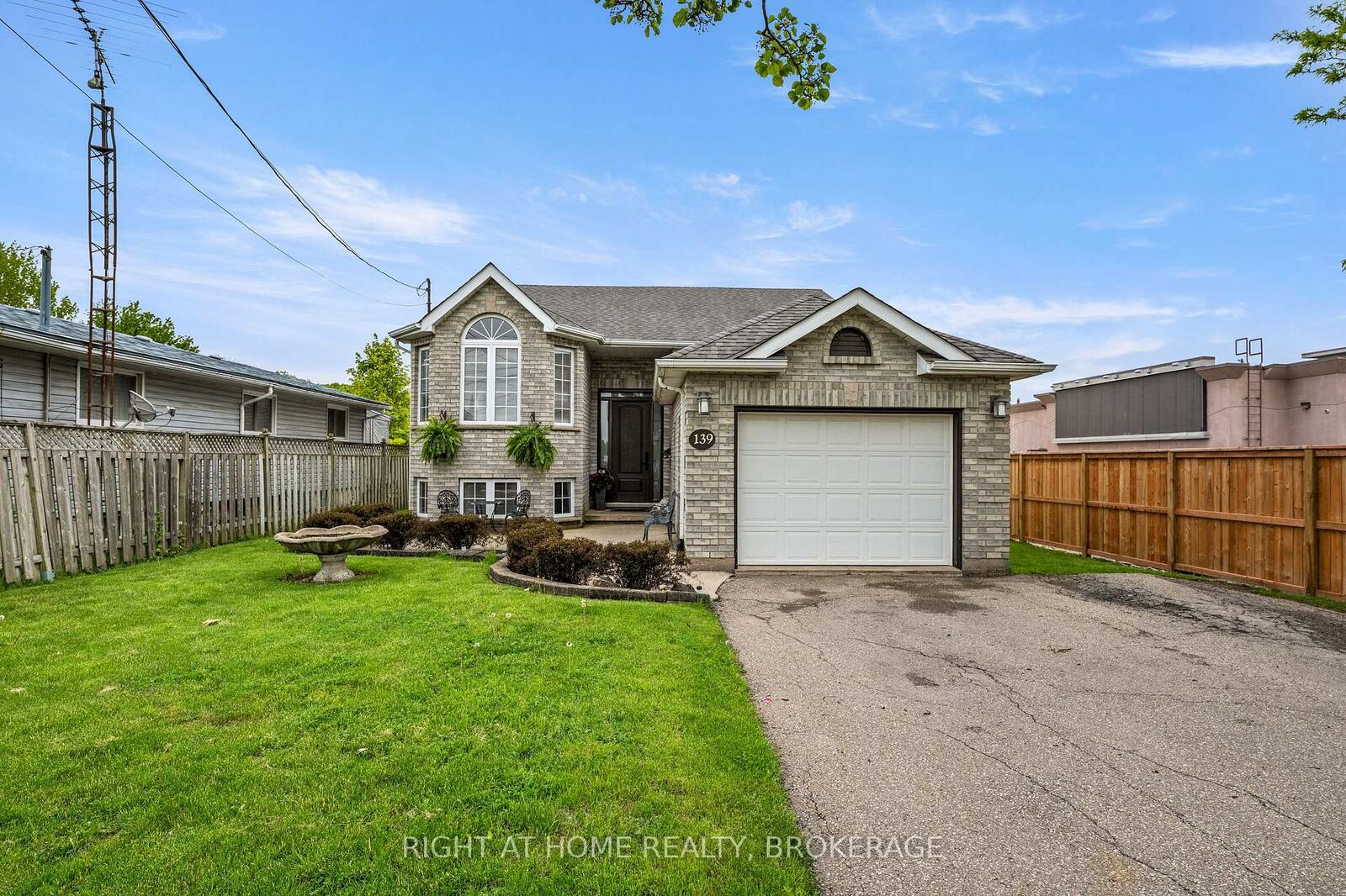 Property Photo: 139 Quaker Road ON L3C 3G3