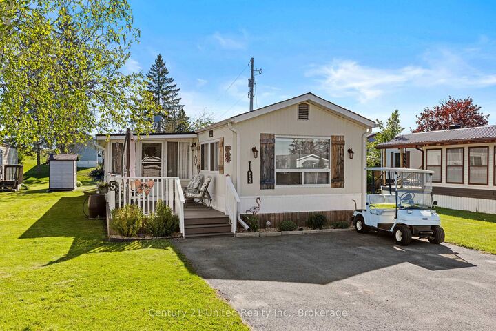 5 Hillcrest Drive — photo 1