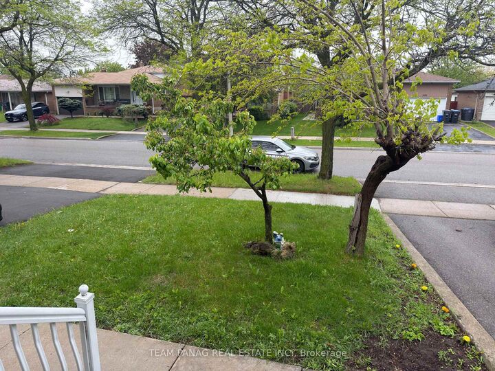 Property Photo:  3272 Twilight Road  ON L4T 1Z9 