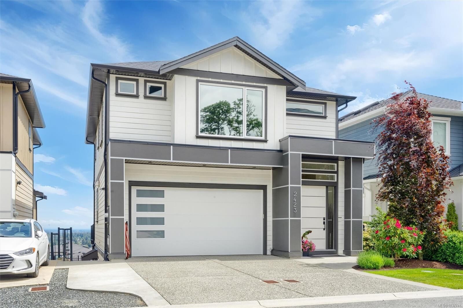 Property Photo: 2423 Azurite Cres BC V9B 0Z6