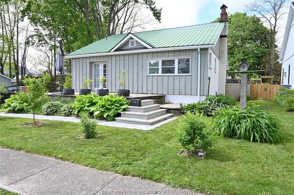 Property Photo: 282 Victoria Street ON N0P 1T0