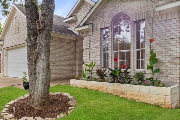 Property Photo:  9012 Meacham Way  TX 78749 