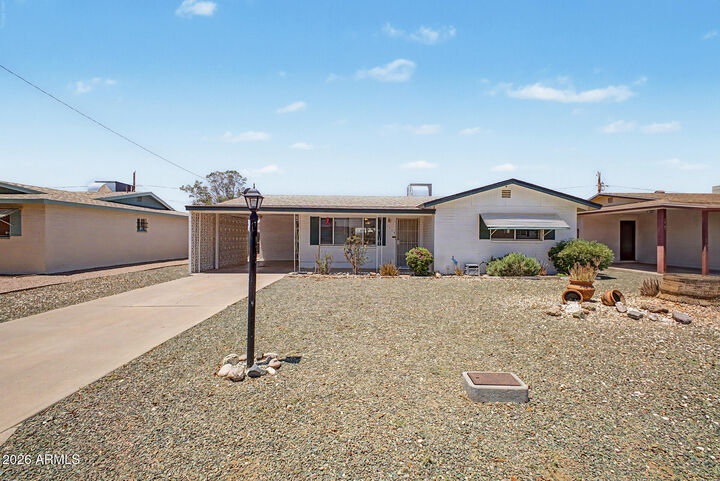 Property Photo:  1510 S Lawther Drive  AZ 85120 