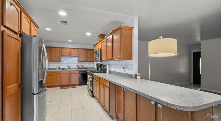 Property Photo:  432 S Orchard Avenue  CA 95688 