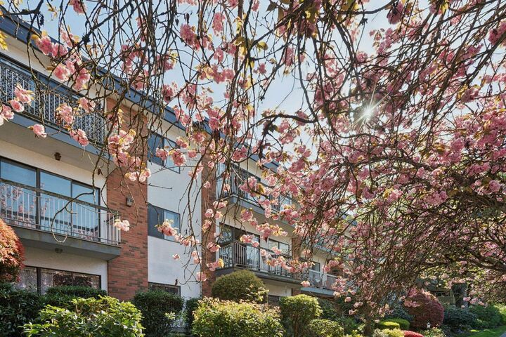 Property Photo: 1950 W 8th Avenue 213 BC V6J 1W3