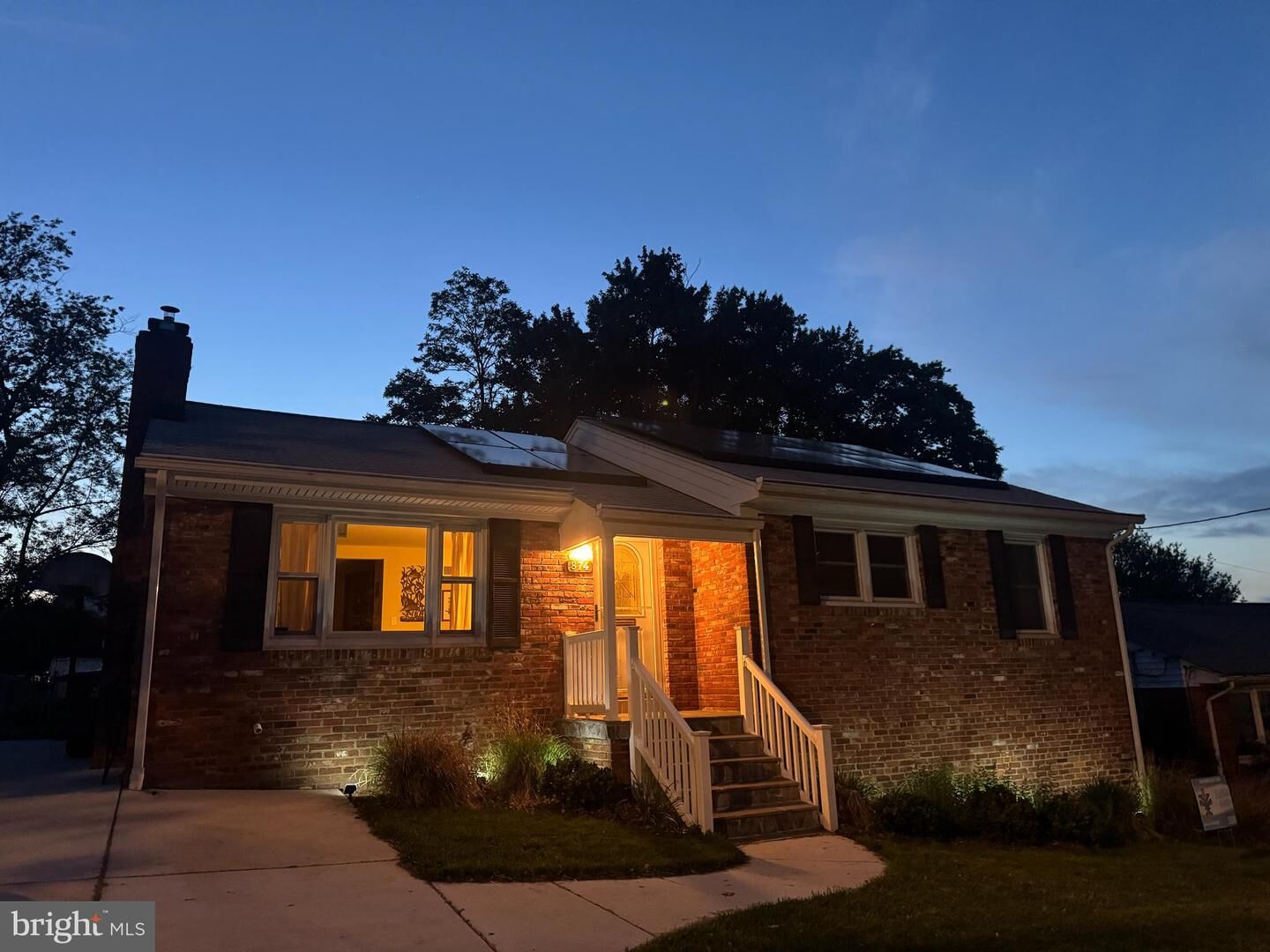 Property Photo:  874 N Lebanon Street  VA 22205 