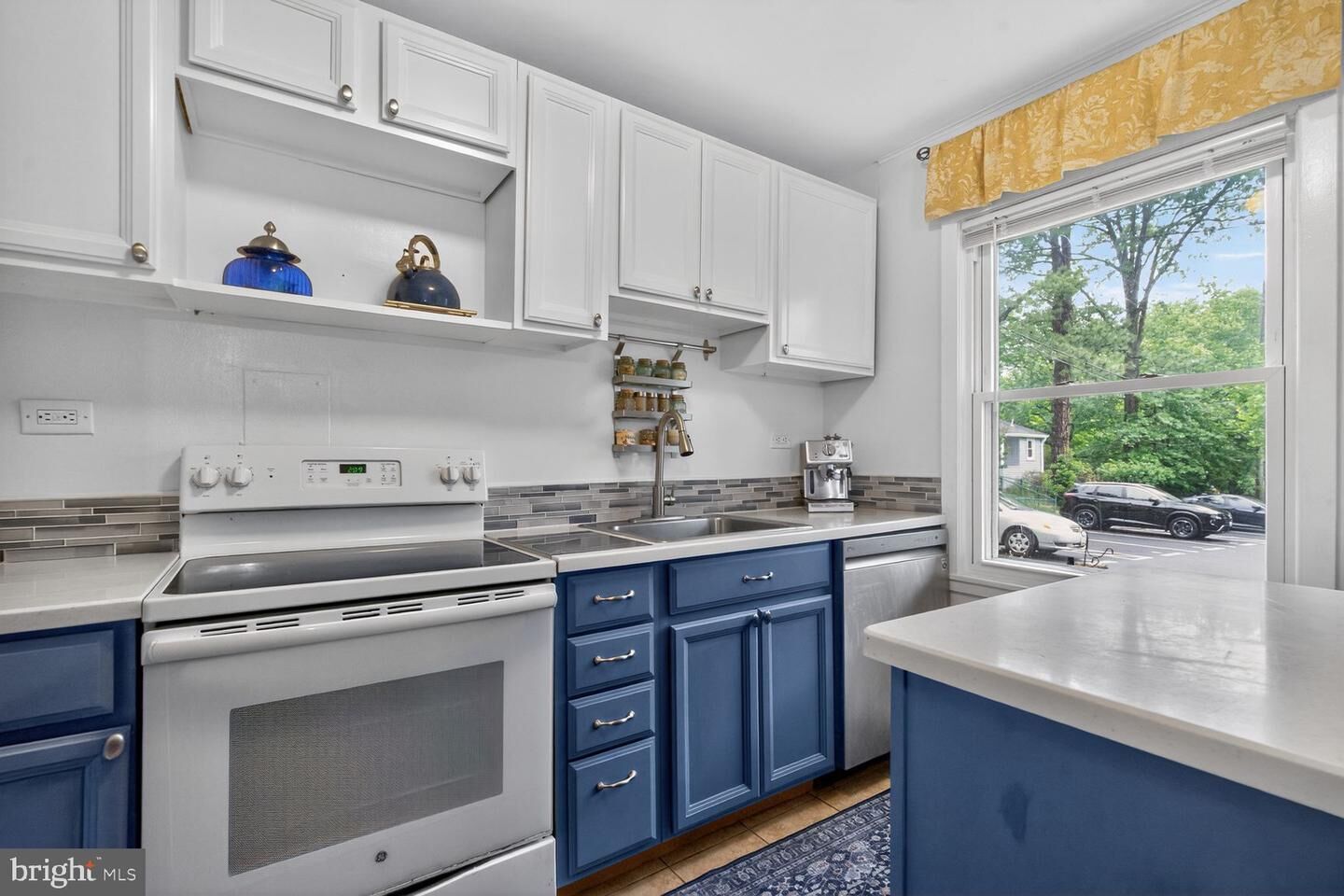 Property Photo: 51 Ridge Road G MD 20770