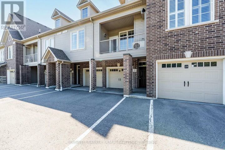 Property Photo:  1430 Gord Vinson Avenue 25  ON L1E 0J6 