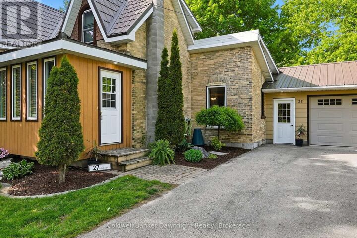 Property Photo:  27 King Street  ON N0G 1H0 