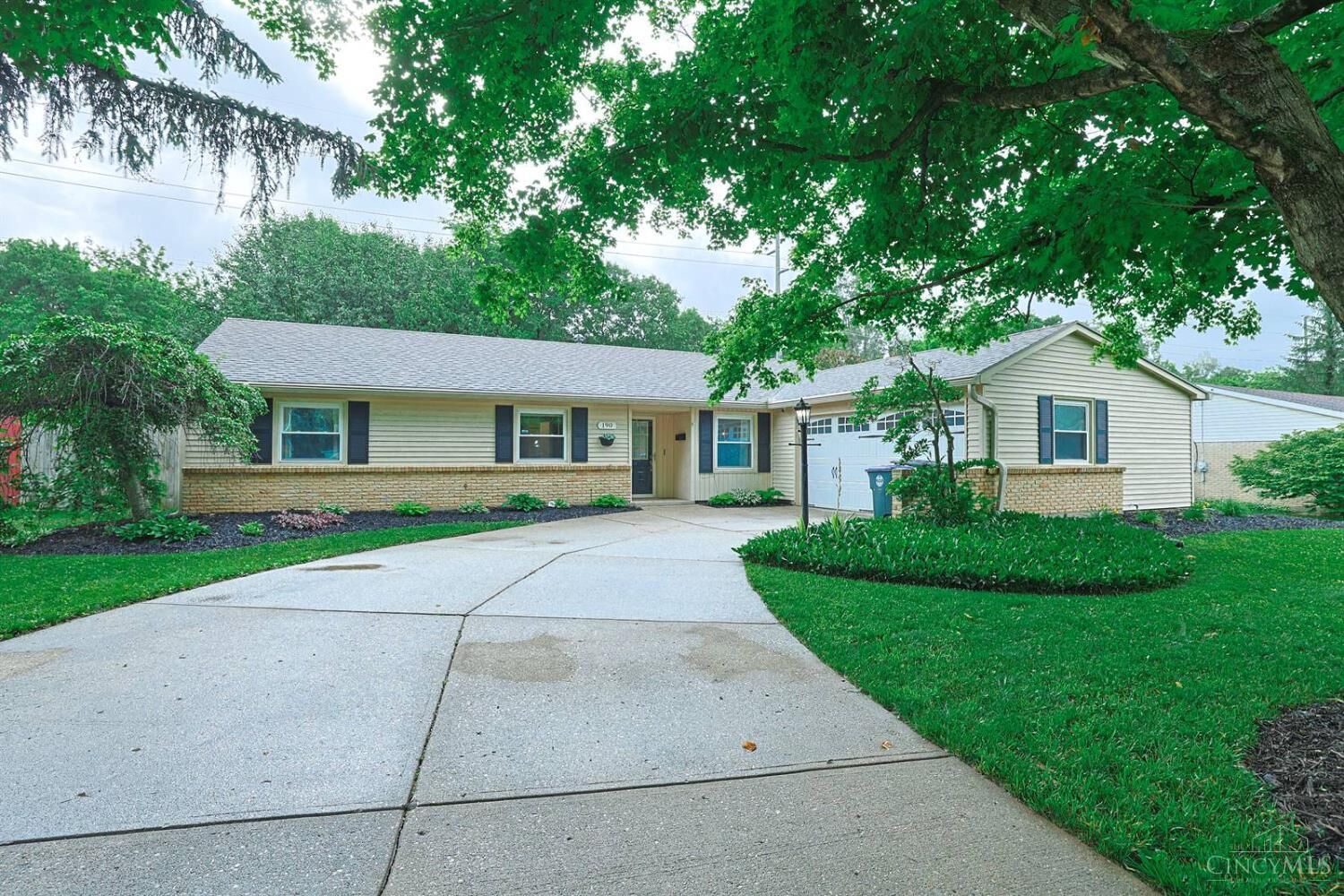 Property Photo: 190 Bethel Road OH 45458