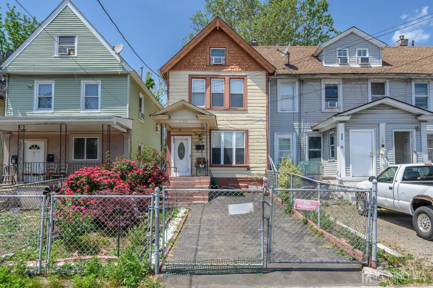 Property Photo:  724 W Front Street W  NJ 07060 