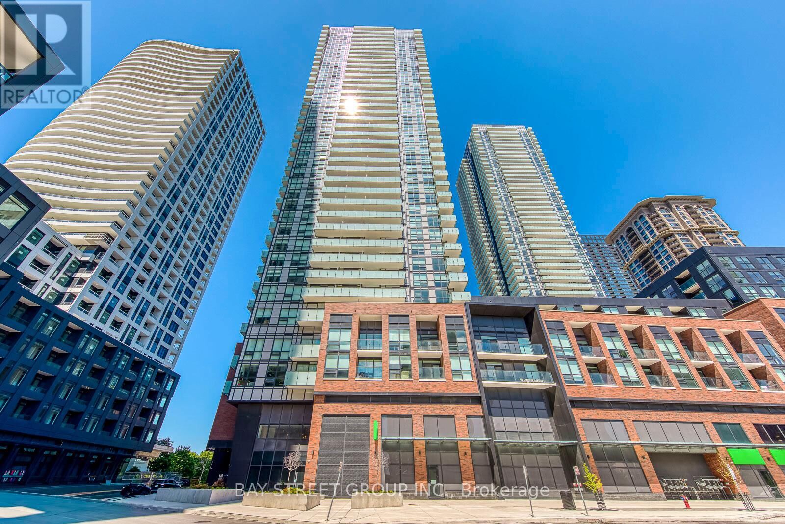 Property Photo:  4130 Parkside Village Drive 2507  ON L5B 3M8 