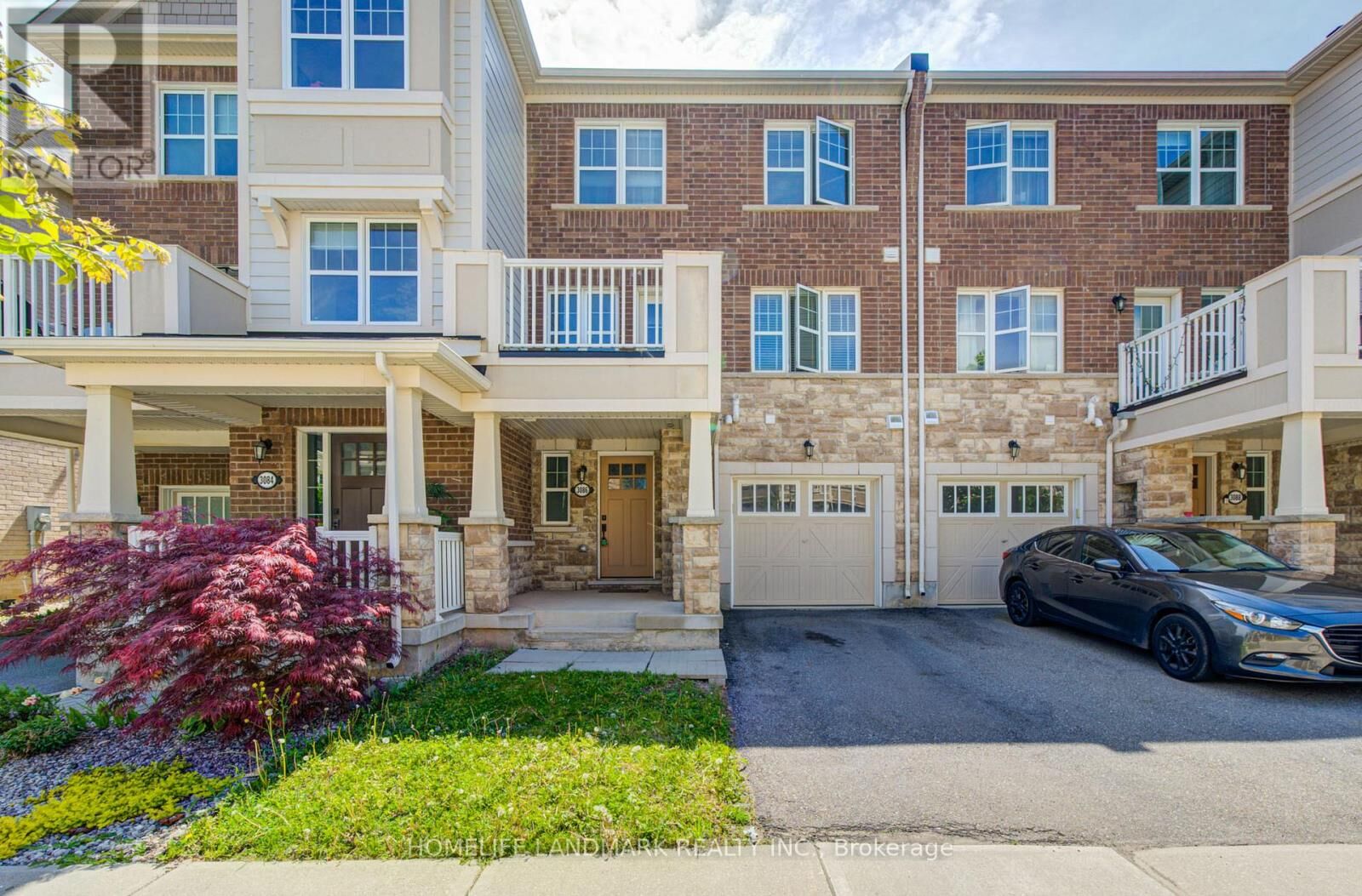 Property Photo: 3086 Mistletoe Gardens ON L6M 0Y7