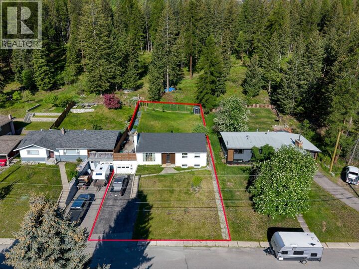 Property Photo:  129 Levirs Avenue  BC V1A 1X6 