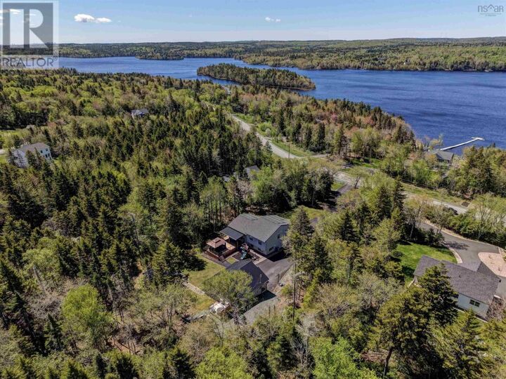 Property Photo:  723 McCabe Lake Drive  NS B4E 0N7 