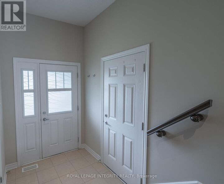 Property Photo: 71 Fallengale Crescent ON K2T 0K9