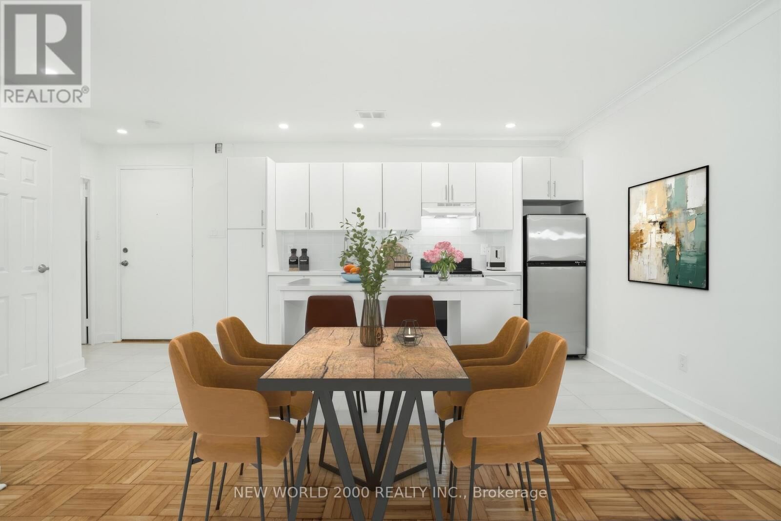 Property Photo:  49 Glen Elm Avenue 102  ON M4T 1V2 
