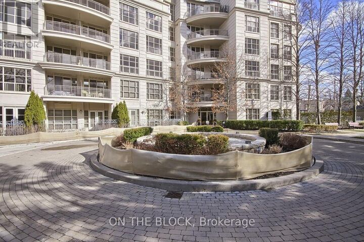 Property Photo: 3085 Bloor Street West 112 ON M8X 1C9