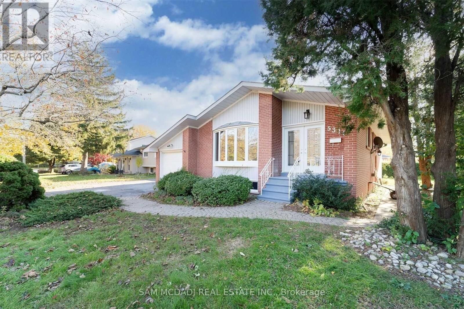 Property Photo: 5318 Mericourt Road ON L7L 3R4
