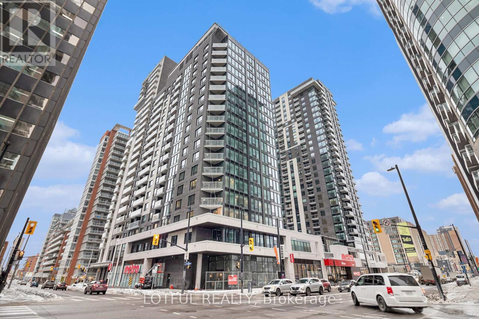 Property Photo:  180 George Street 2007  ON K1N 0G8 