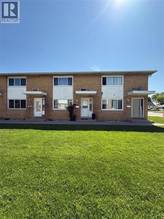820 Wellington Street 23 — photo 1