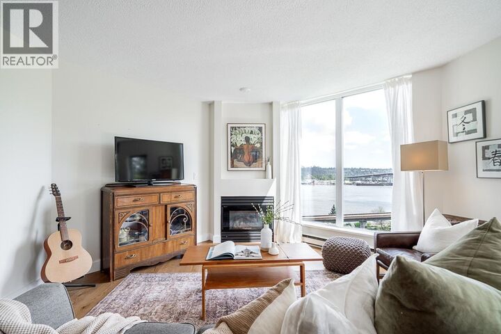 Property Photo: 69 Jamieson Court 706 BC V3L 5R3