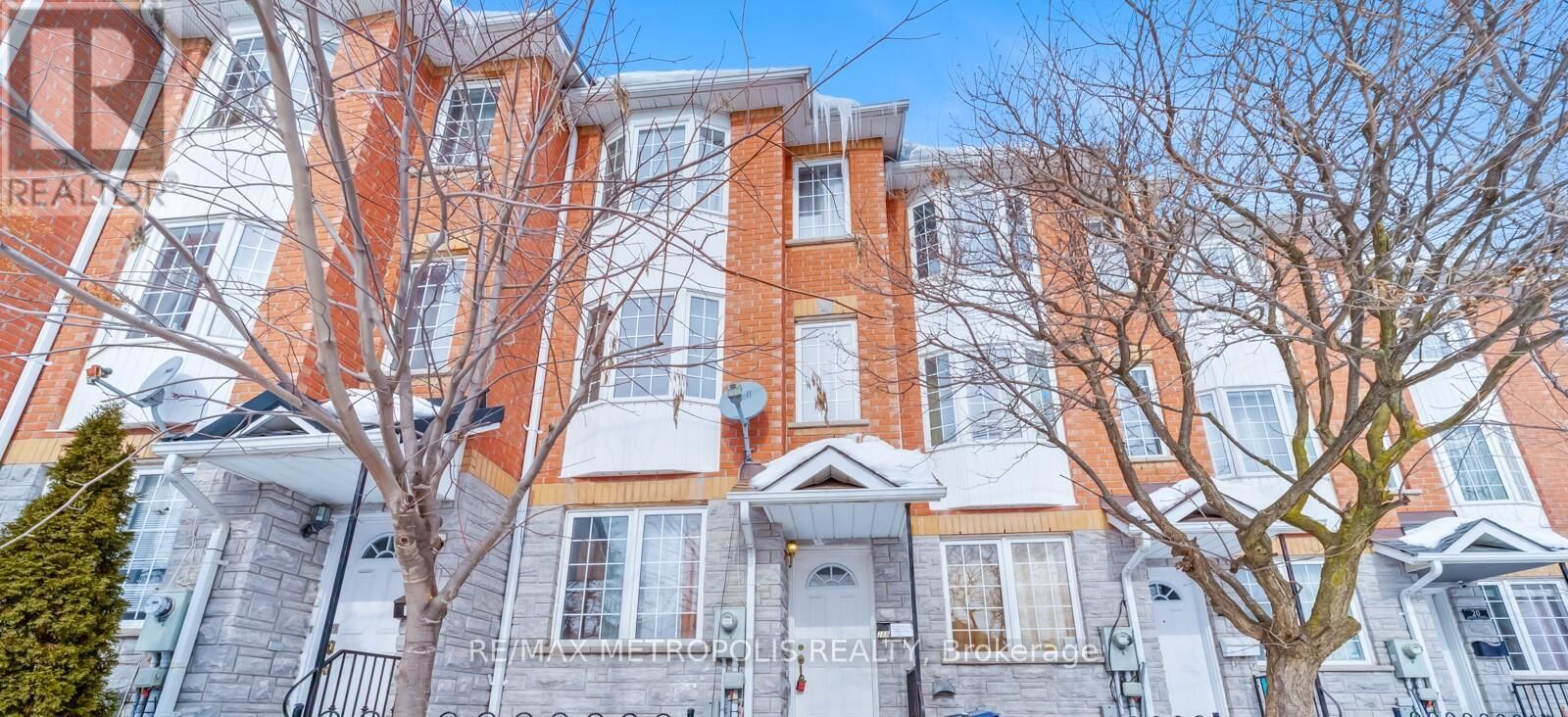 Property Photo:  16B Gower Street Bsmt  ON M4B 3P5 