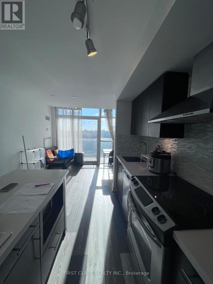 Property Photo:  58 Orchard View Boulevard 1001  ON M4R 1B9 