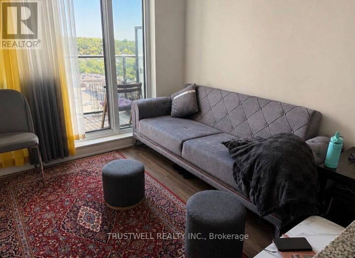 Property Photo: 9618 Yonge Street 1507 ON L4C 0X5