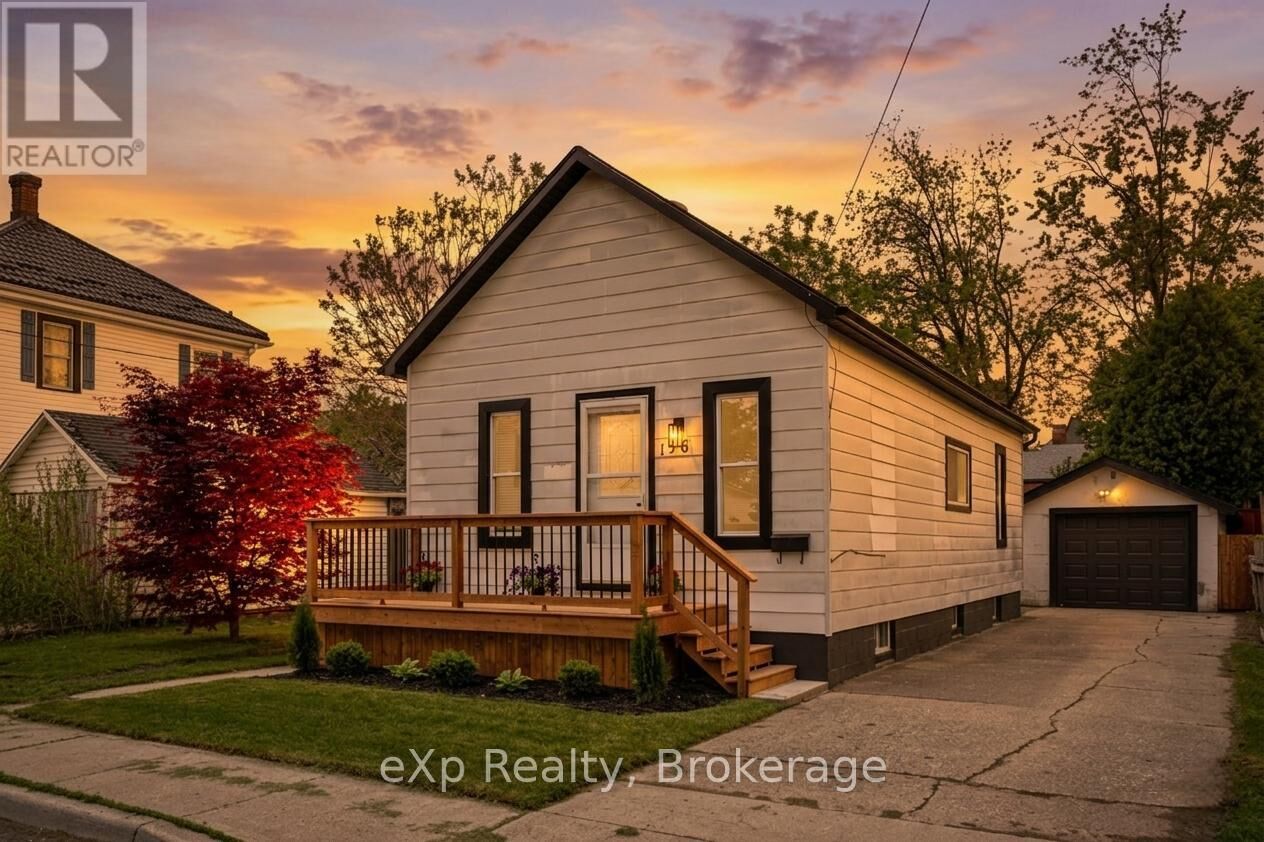 Property Photo:  136 Adelaide Street South  ON N7M 4R7 
