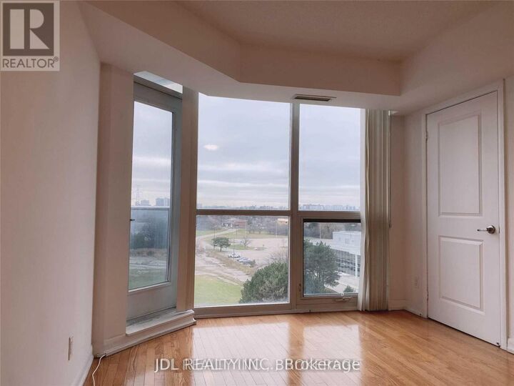 Property Photo: 5791 Yonge Street 803 ON M2M 0A8