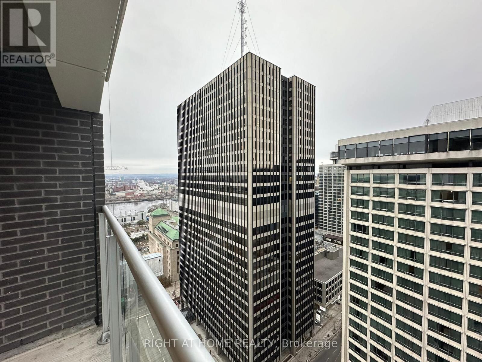 Property Photo:  340 Queen Street 2307  ON K1R 0G1 