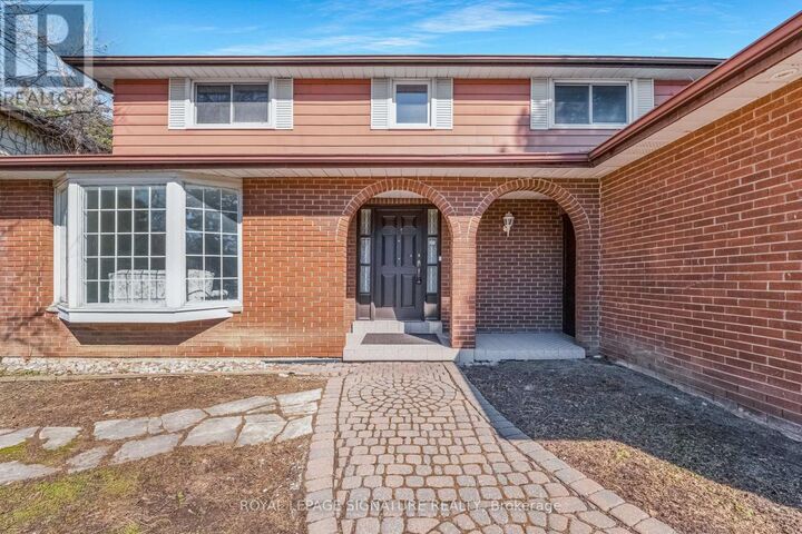 Property Photo: 3161 Bayview Avenue ON M2K 1G2