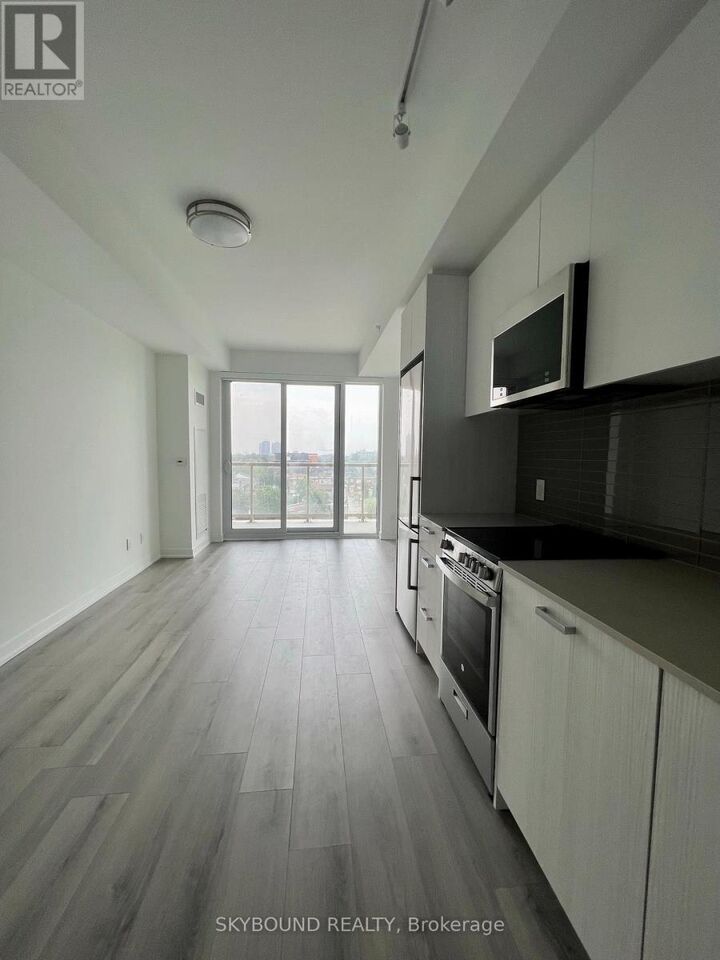 Property Photo:  1787 St. Clair Avenue West 627  ON M6N 0B7 