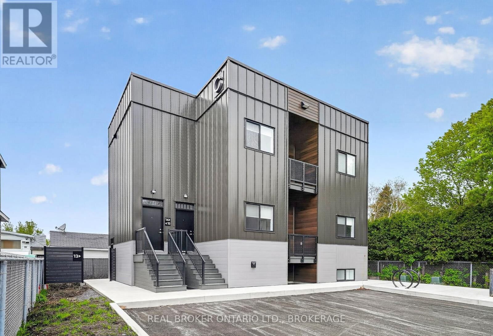 Property Photo:  600 Second Street East Unit #4A  ON K6H 4H3 
