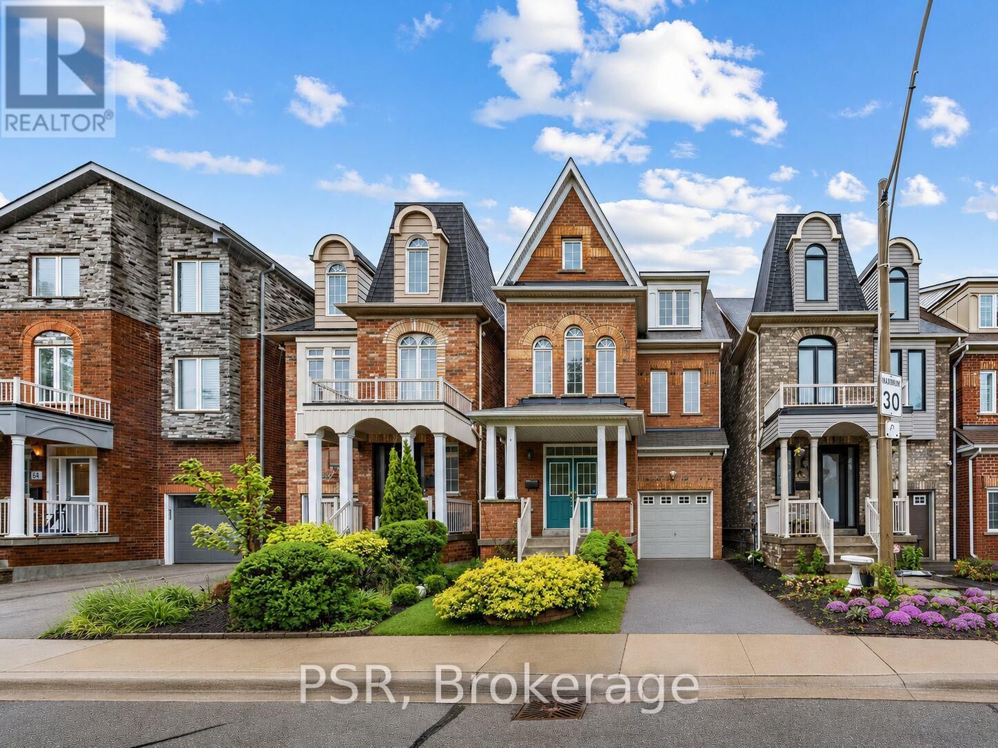 Property Photo:  38 Enroutes Street  ON M4E 3X8 