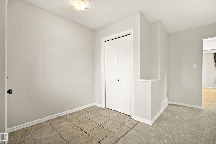 Property Photo:  2369 27 Avenue NW  AB T6T 0A6 