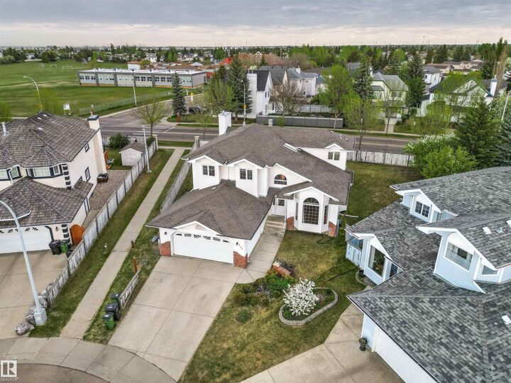 Property Photo: 141 Kulawy Drive NW AB T6L 6T9
