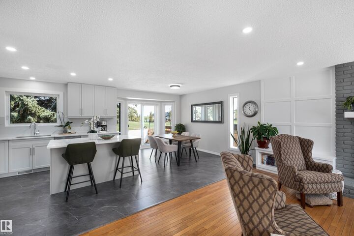 Property Photo: 5804 57 Avenue AB T4X 1A9